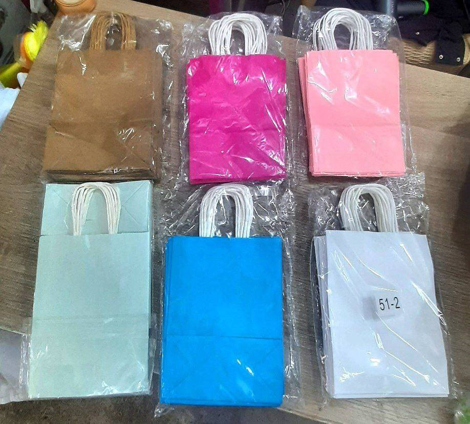 علاكة كارتونيه الدرزن ١٢ قطعه 
حجم  ١١في ١٥ سم ٢ ونص 
حجم ١٥في ٢١ سم ب٣ الف 
حجم ٢٧ في ٢١ سم ب٤ الف


**إذا كنت صاحب هذا الإعلان وتريد حذفه لأي سبب، رجاءا أرسل رسالة إلى الدعم الفني**