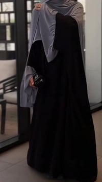 ملابس • كل الألوان • مقاسات متنوعة