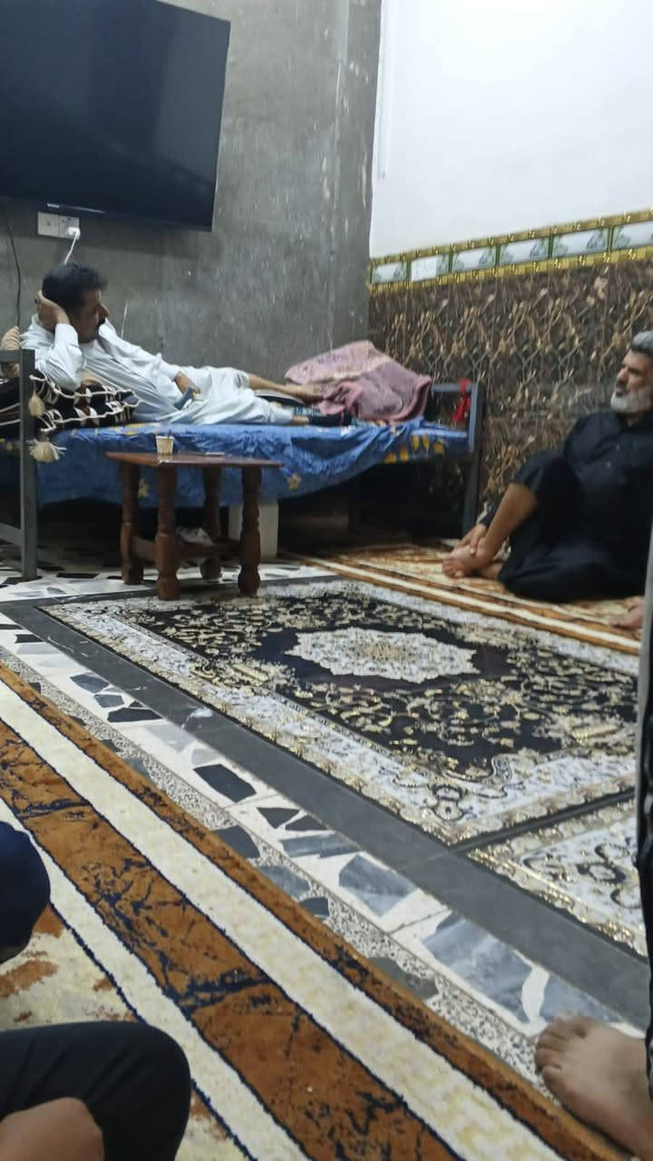 سلام عليكم غرفه خشاب البيع سعر 500 بغداد المدينه رقم ***********
