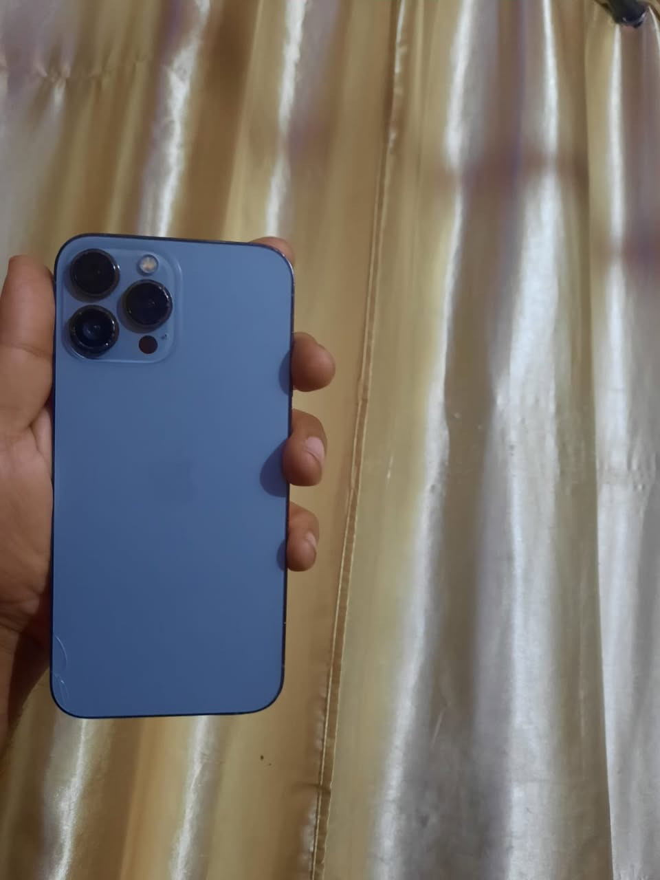 ايفون ١٣ برو ماكس
شرق اوسط تك خط

ذاكره ١٢٨
لون بحري 
جهاز وتر بروف 
فقط بي هاذ الفطر الي ب ضهر 
بطاريه ٨٨ بلاديه 
 ب لببجي ١٢٠ فريم
جهاز نضافته ٨٥
سعر ٦٥٠ 
التواصل لتصال أو مراسله وتساب 
***********
