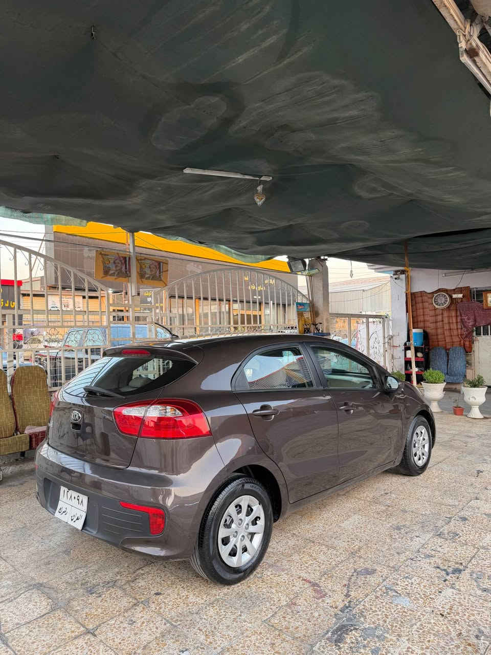 Kia Rio 2015 
هيج هيجي نية گير مةكينة هةموو بةشةرت
***********
*********** 
٨٥ وةرةقة أربيل, العراق
