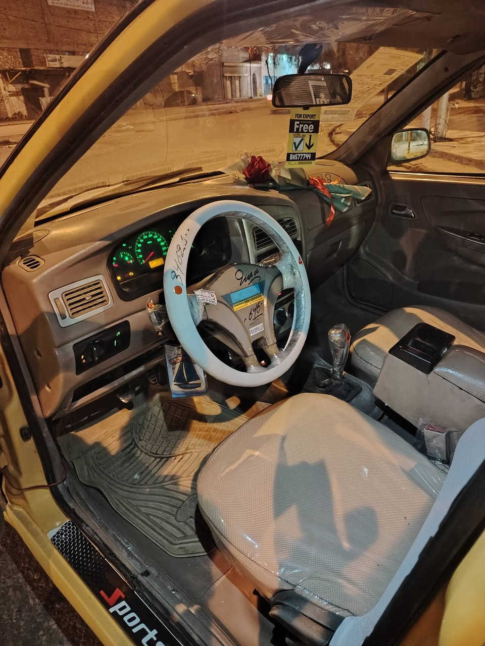 السلام عليكم كوين صالون موديل 2013 رقم نينوى💥
((هيئه وغرامات 0صفر)) كابون بيها ماستر
كير ومكينه نضاف ترايك وين مايعجبك🤝 جامات كهرب سياره فول ماتصرف عليها ربع
 طخم تاير ويلكب جدد قبل سبوع شديتهم صاحبها بلموصل تريد وكاله تريد تحويل 
مصبوغه جماليه سياره سعرها 34 وبيها مجال للطيبين خاص ماجاوب واقصاد مابيع 
 للاستفسار اكثر 
كورك ***********
الزين ***********
