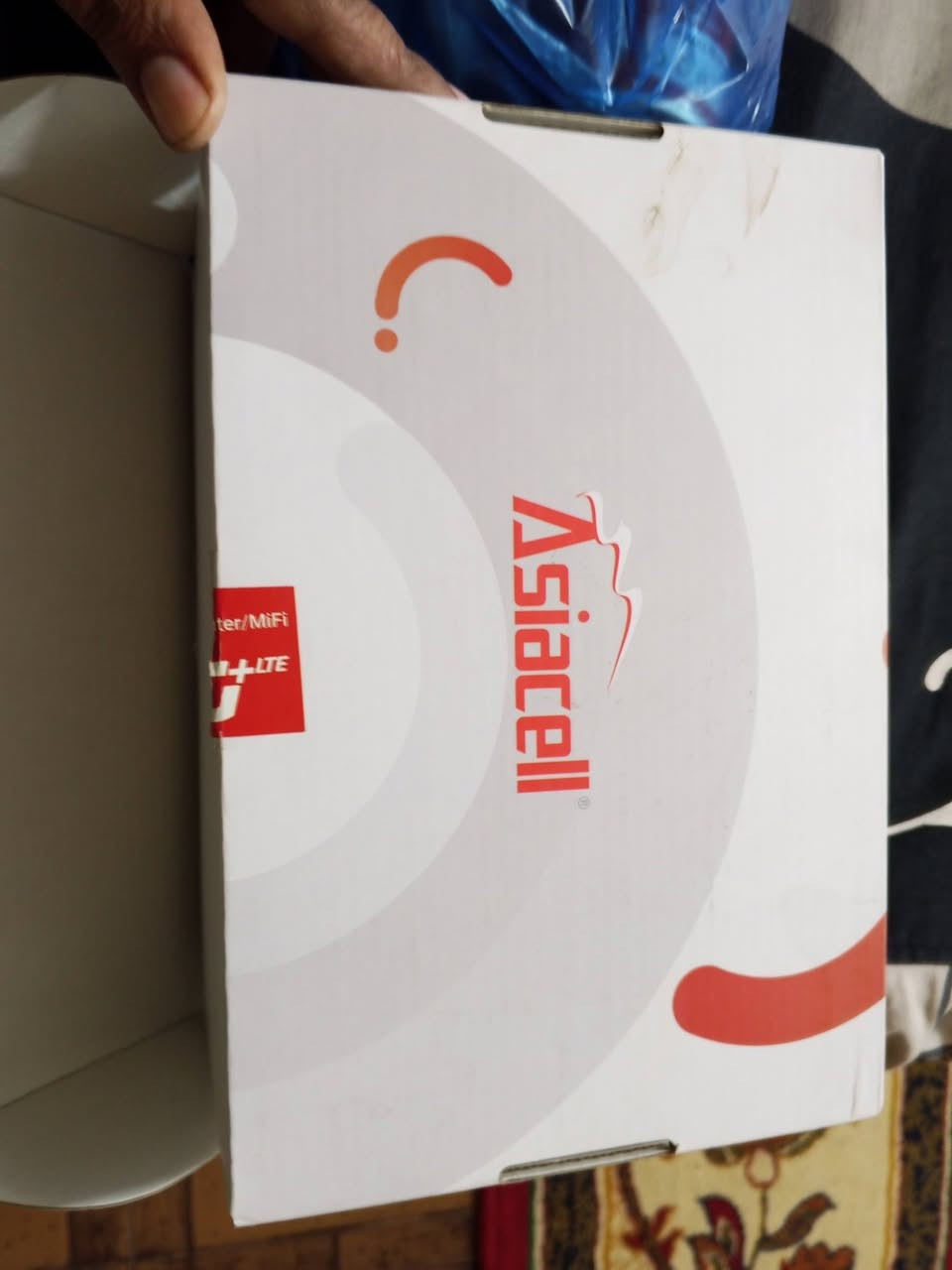 السلام عليكم راوتر اسيا سيل اخذته جديد مستخدم شهر واحد فقط النت ماله كلش حلو وعل شحن تكدر تاخذه وياك وين ما تروح للستفسار ***********
