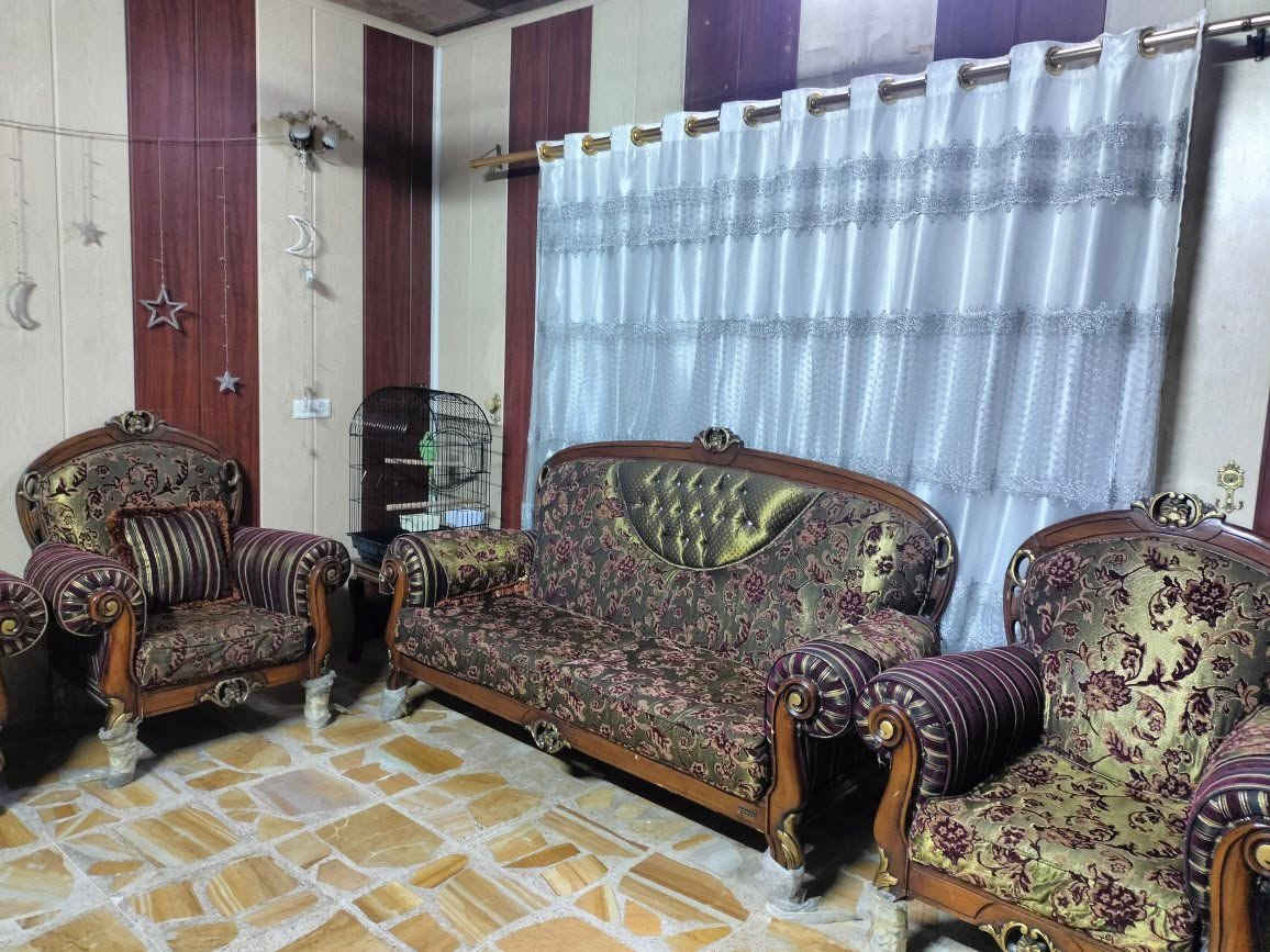 طخم كلاسيكي نظيف للبيع


**إذا كنت صاحب هذا الإعلان وتريد حذفه لأي سبب، رجاءا أرسل رسالة إلى الدعم الفني**