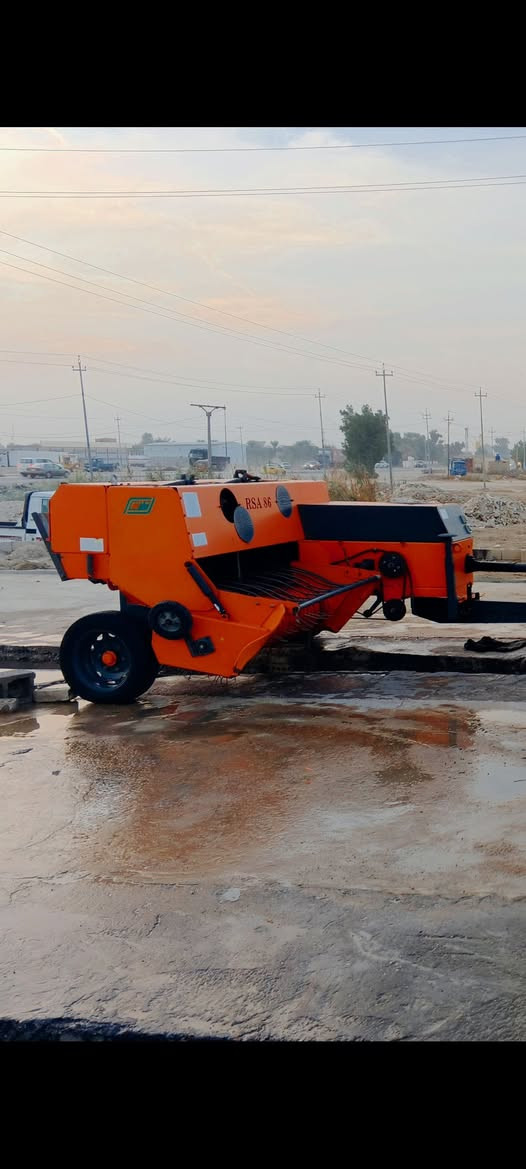 السلام عليكم ورحمة الله كابسه ايرانيه للبيع كابسه نضيفه لاكسر لالحيم لاتبديل عل وضع الشركه مكان  واسط العزيزيه سعر6ملاين بيه مجال اتصل ***********
