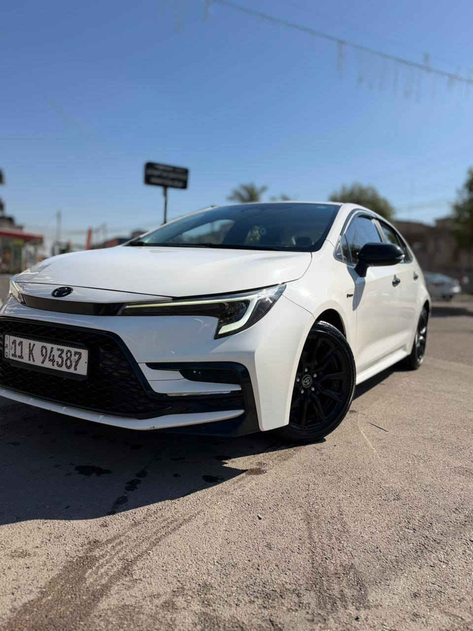 السلام عليكم
تيوتا كورلا موديل 2025 بلاك ادشن

فول مواصفات 

كشتات جلد داخل احمر

كراسي كهرباء تحكم ستيرن جهتين

اوتو عواد 

سايد بريك بصمة 

توقف ذاتي

رادارات امامي خلفي جانبي نفطة عمياء 

إشارة ترحيب

بصمة تشغيل

 فتحة سقف 

السياره ع وضع الشركة 

ماشية 12

 العنوان بغداد 

***********
