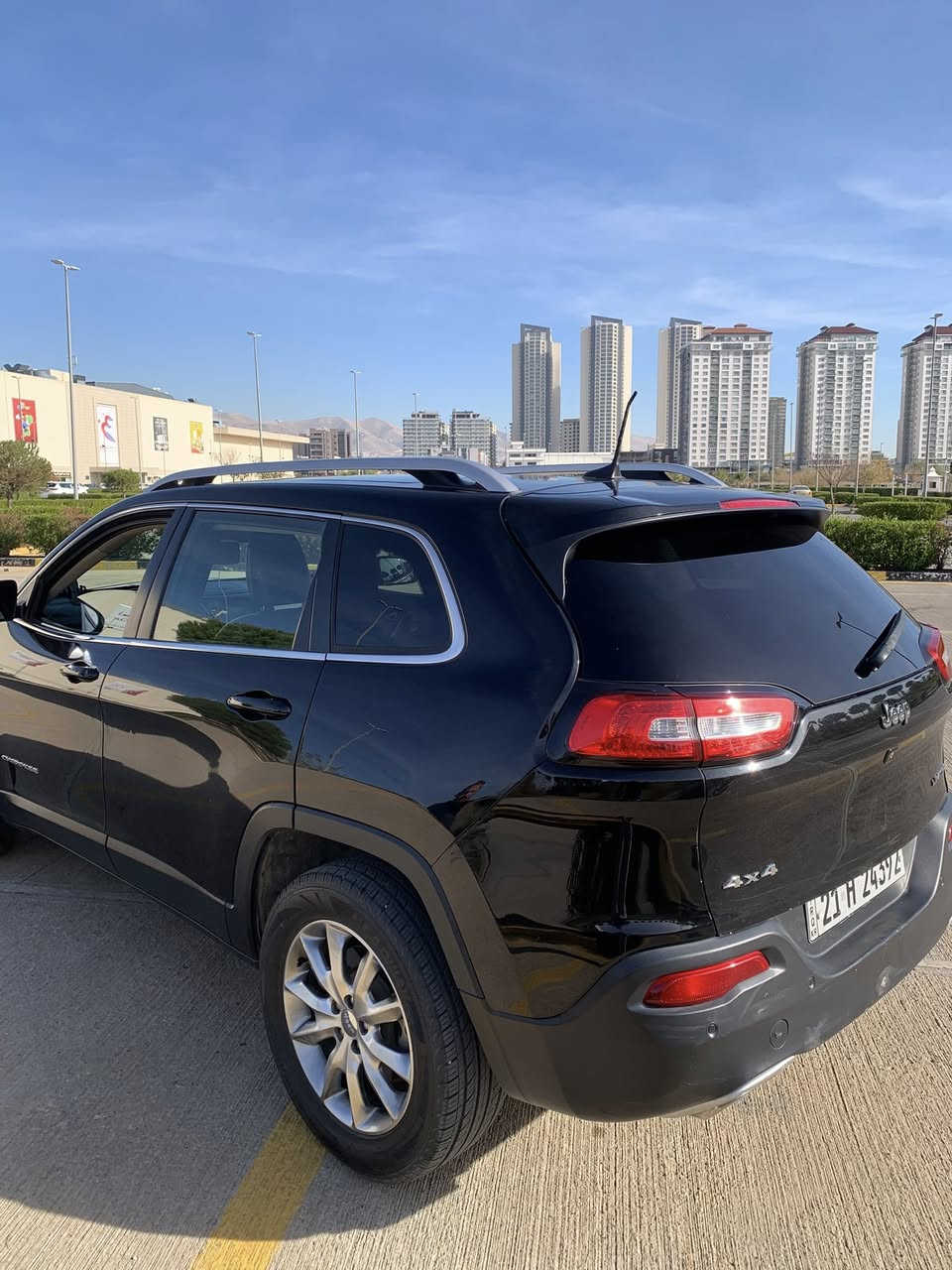 جيب لمتد محرك6 117بيهامجال ***********
