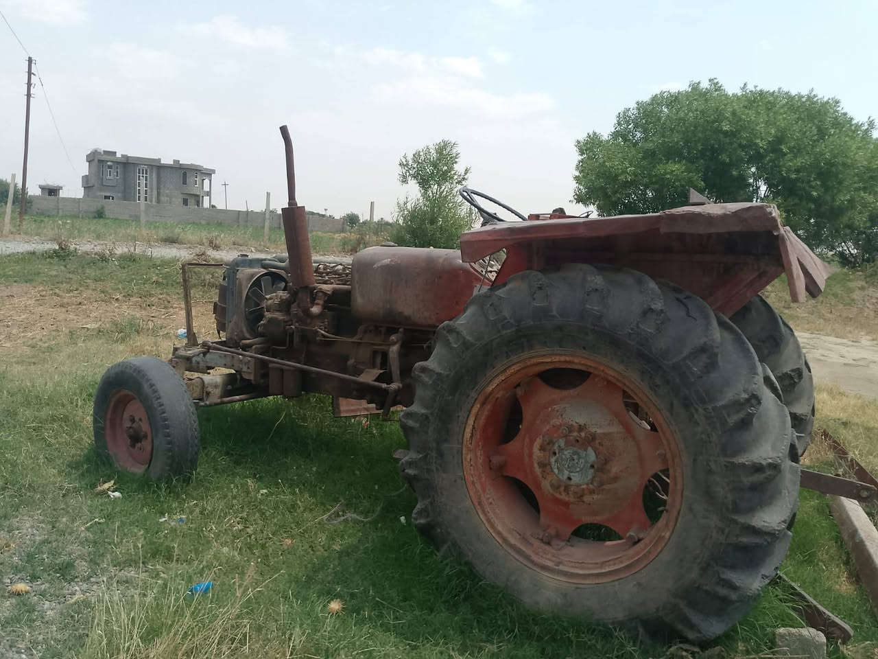 للبيع تركتر عنتر بدون مكفوله مكينه فاره يطق تاير بيه ضربه بدون تأثير حديده كامل بدون ثكال سلف السعر 1800 مجاله كلش قليل المكان صلاح الدين قضاء بيجي الاتصال على الارقام *********** واتساب)(*********** بدون واتساب
