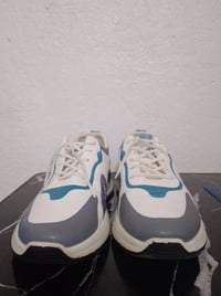 حذاء • مقاس ٤٠ • ابيض