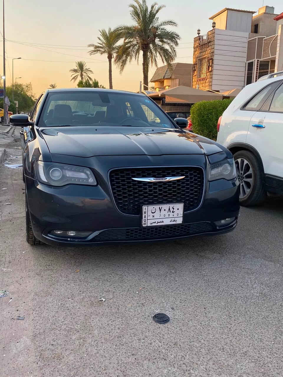 كرايسلر s300
موديل ١٨ 
بدون قطره صبغ 
مواصفاته 
بنوراما 
حساس امامي خلفي
حساس جانبي
مري هيتر واشاير
سماعات بيتس
دمام بيتس
كشنات تدفئه 
وباقي مواصافات معروفه
ماشيه ١٦١ كيلو
٢٥٥ وبيها مجال مكاني بغداد


**إذا كنت صاحب هذا الإعلان وتريد حذفه لأي سبب، رجاءا أرسل رسالة إلى الدعم الفني**