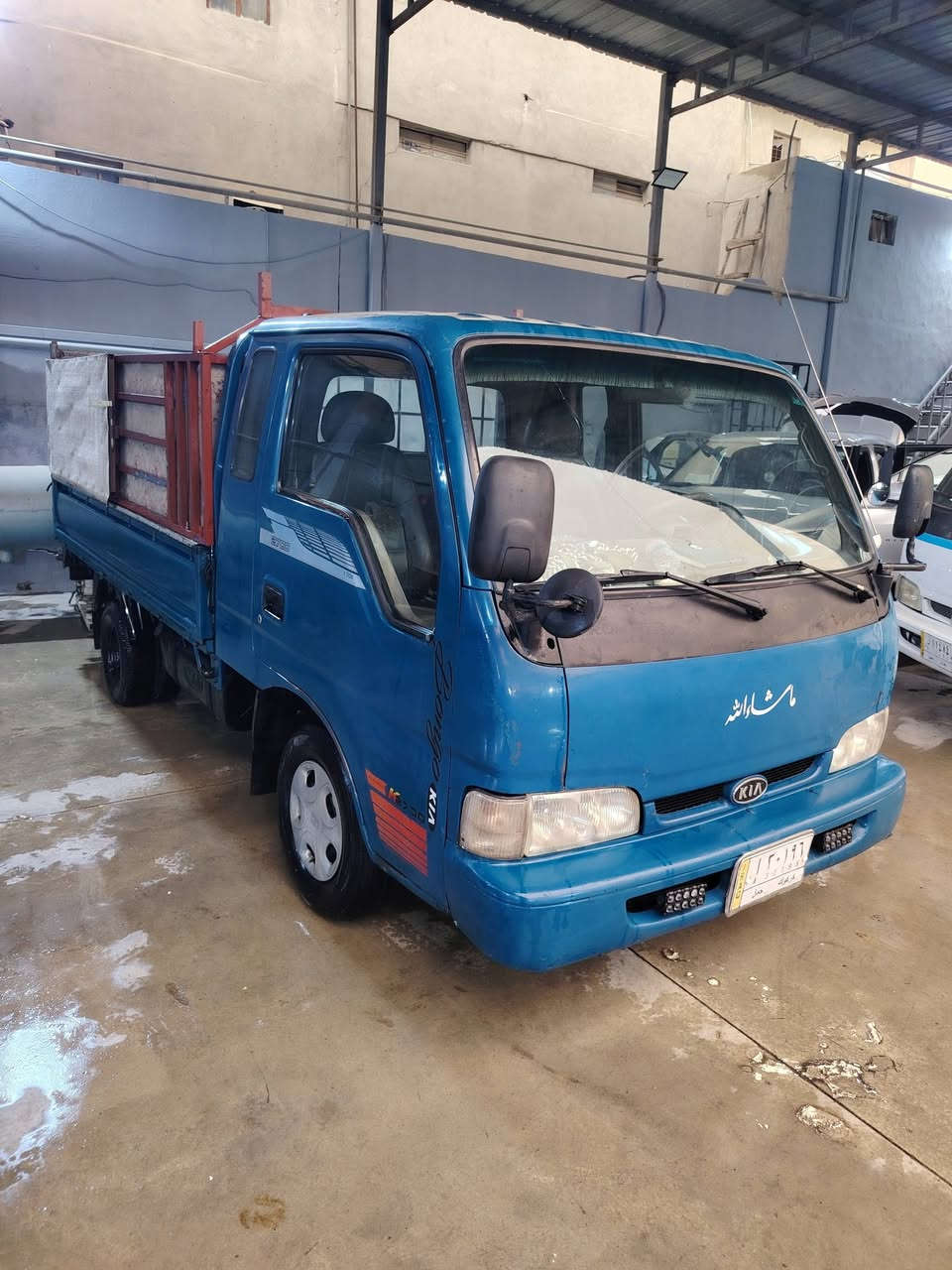 كيا حمل فنتيره کرکوک 1998 
ضربه و خیاس وشاصي شرط 
رقم شاصي واضح 
حدادیه كهربائيه جدید فحلات و تایرات و باتري جدید كشن جلد ابو عیون سنویه عاج جدید شرط تحویل و غرامات رقم كركوك محرك قبل شهر مجفت عینه و كلج جدید ( سعر 63 بی مجال حک الجیە  ***********)
