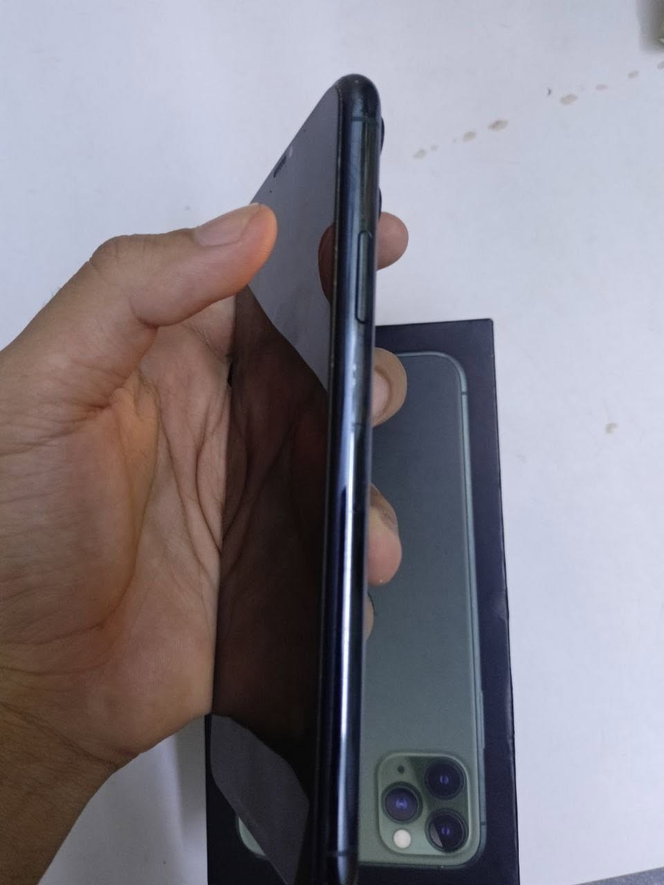 📱 للبيع iPhone 11 Pro Max
✅ سعة 256GB�✅ بطارية 87%�✅ دبل شريحة (Dual SIM)�✅ محدث لآخر إصدار iOS�✅ الكاميرات ممتازة جداً وتصوير احترافي�✅ Face ID شغال 100%�✅ الجهاز نظيف جداً وخالي من الأعطال أو الصيانة�✅ استخدام شخصي ومحافظ عليه
الجهاز جاهز للفحص بأي وقت، والجاد بالشراء يراسلني خاص.
💰 السعر: (350قفل غير قابل للتفاوض 

معاه هدية فريز


**إذا كنت صاحب هذا الإعلان وتريد حذفه لأي سبب، رجاءا أرسل رسالة إلى الدعم الفني**