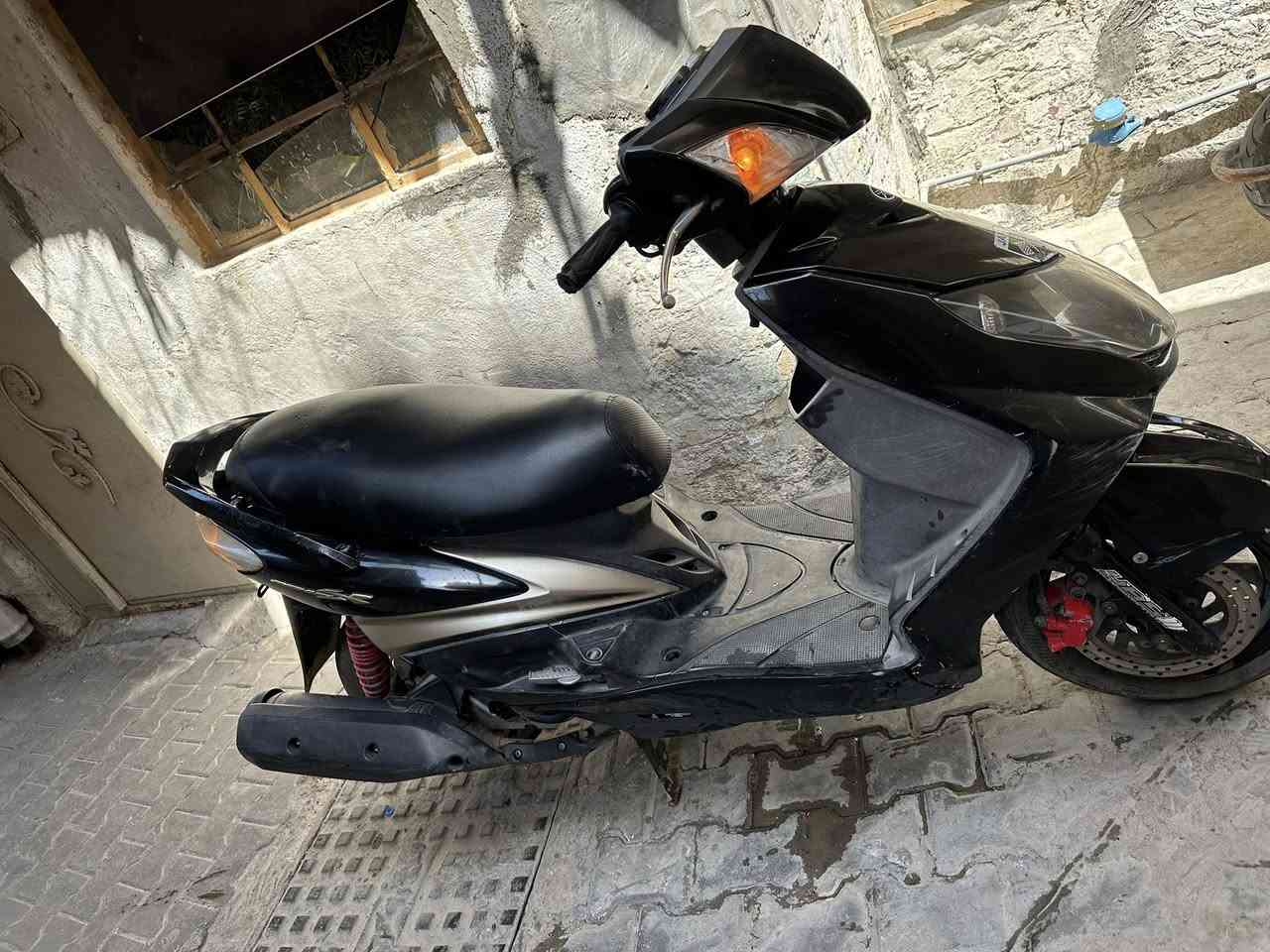 سكنس فخل نوزل خطين طلاعات دراجه نكره سلف بكل وكت لا مفتوح ولا مصلح بيه شي مكينه ناعمه شلعه ومعدل  كلشي بيه شغال. سعر ٨٠٠ بيه مجال  ***********
