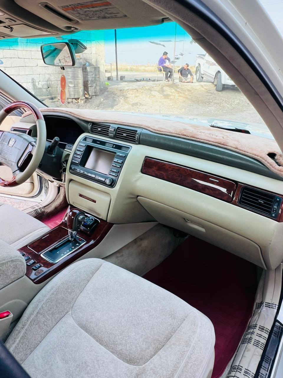 كراون ملكة موديل ٢٠٠١ اصل كرستال اربع دكم رقم سليمانية محرك ديفور الكبير الاستفسار الاتصال على الرقم ***********
