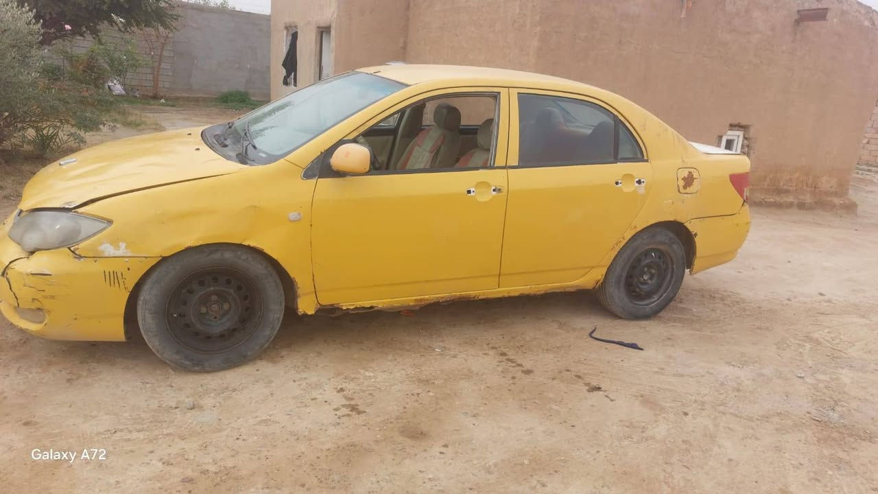 سلام عليكم بيوايدي 2011 محرك وكير محور مسبوشي صدر نص عمر تايرات نص عمر باتري جديد تبريد السياره حلوه وخير من الله بال بيت السياره حديده بدون رقم السعر 12 ورقة وبيها مجال مكان صلاح الدين سامراء رقم الهاتف ***********
