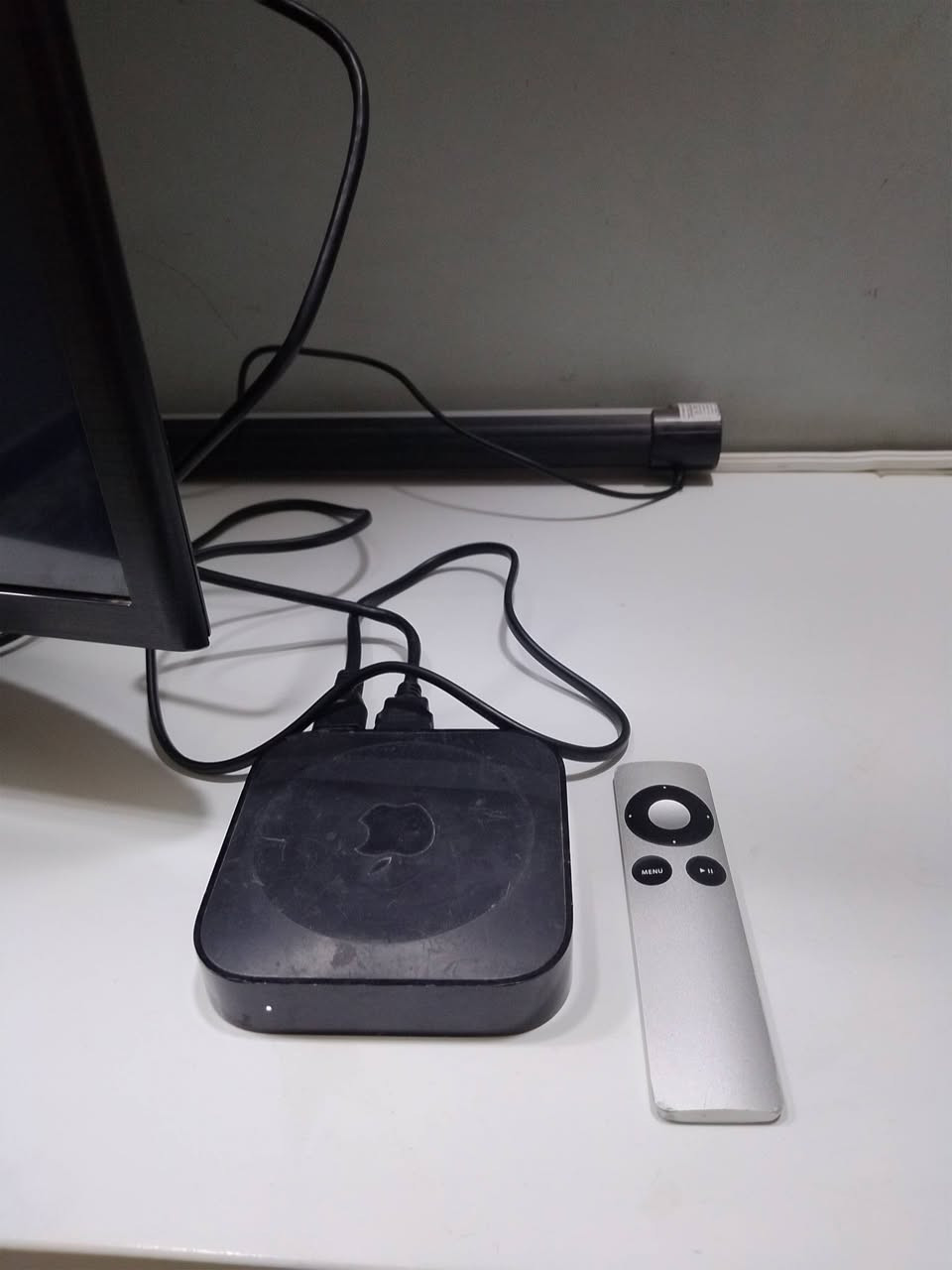 متاح ابل تيفي جيل الثالث لابي نقص ولا مشاكل ولا مقفول اي كلاود  كامل مكمل 
العنده تيفي بوكس جيل الثالث شاومي هم اراوسه


**إذا كنت صاحب هذا الإعلان وتريد حذفه لأي سبب، رجاءا أرسل رسالة إلى الدعم الفني**