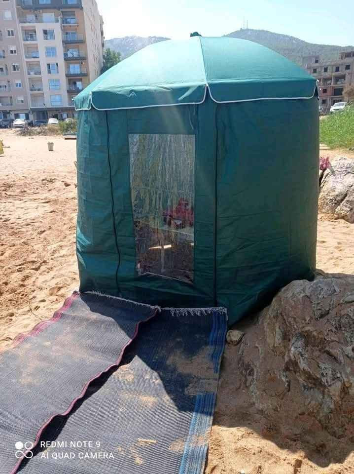 فيديو توضيحي(اعلاني) ⬇️ على الصفحة
🏕️ خيمة باراسول دائرية مغلقة قطر 2.50 متر 🔥
إذا كنت حاب تزيد الراحة والخصوصية وينما تكون، هاذي هي الحل المثالي ليك. 😍
خيمة باراسول مغلقة بتصميم أنيق وعصري، مناسبة للاستعمال العائلي والتجاري، وتحميك من الشمس والريح بكل راحة.
✨ متعددة الاستعمالات:
🏖️ للشاطئ والرحلات العائلية.
☕ أمام المقاهي والمطاعم.
🏡 في الحديقة، الفناء أو سطح المنزل.
🛍️ كشك مؤقت في الأسواق والمعارض.
⭐ المميزات:
✅ قطر كبير 2.50 متر.
✅ غلق كامل من جميع الجهات لمزيد من الخصوصية.
✅ قماش مقاوم للشمس والماء.
✅ نافذة شفافة للإنارة والرؤية.
✅ باب بسحاب سهل الفتح والغلق.
✅ تركيب سريع وسهل.
✅ خفيفة وعملية وقابلة للنقل.

💰 السعر: 7500 دج فقط.

📦 الكمية محدودة والطلب عليها كبير.
🚚 التوصيل متوفر لـ 58 ولاية.
📩 راسلنا الآن قبل نفاد الكمية.

فيديو توضيحي(اعلاني) ⬇️ على الصفحة الجزائر, حسين داي


**إذا كنت صاحب هذا الإعلان وتريد حذفه لأي سبب، رجاءا أرسل رسالة إلى الدعم الفني**