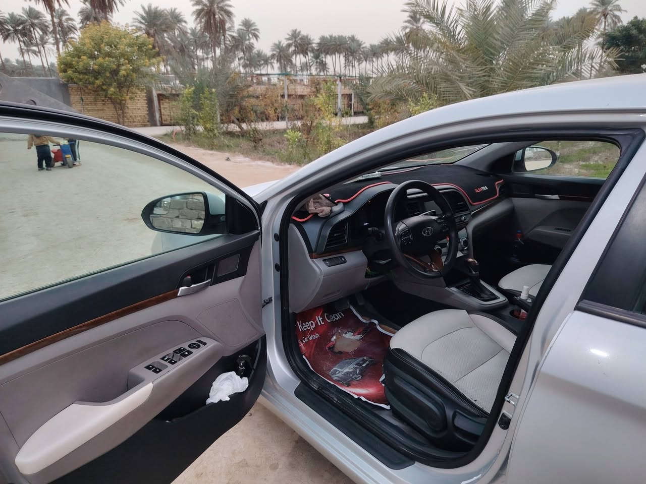 سلامه عليكم النتره البيع 2019مواصفات عميه تحويل باشر رقم بغداد المكان بغداد *********** /***********
