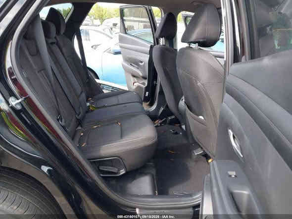 توسان 2025 بدون ايرباك
واصل للميناء ب 134$ ورقه فقط
تدخل شهداء ب 150$ واصل لباب بيتك
بيها مجال بسيط للتواصل ***********
***********
