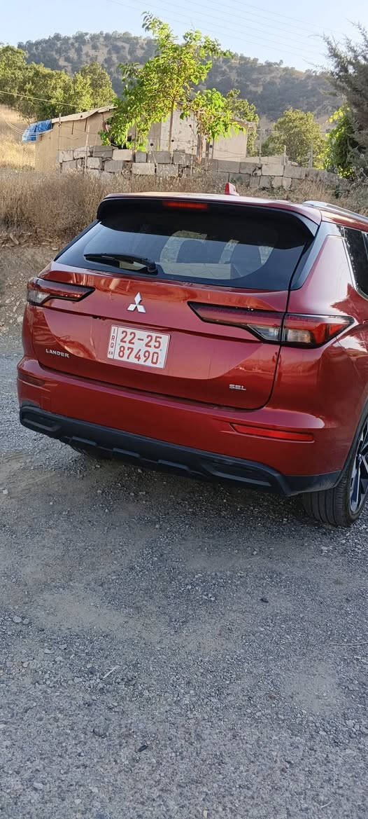 Mitsubishi outlander 2023
‏ميتسوبيشي أوتلاندر أمريكى  
موديل 2023 – فول مواصفات بدون سلايت
‏المنشأ: أمريكى 
‏العداد: 59 ماشية 
سيارة حاله شريكه حيل جديد حداديه جديد طائرات جديد مابيهامصرف من كل شي
سياره مالتى مو مال معرض
‏رقم مؤقت تكدر تسجيل اربيل دهوك سليمانيه 
‏الضرر فقط قباغ سندوق بدون دواخل بدون ارباك
‏بجم: كبس 
مكان سياره اربيل شقلاوة
‏للاستفسار والتواصل: 📞 *********** واتساب
‏
