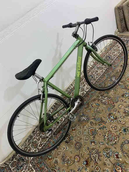 بۆفرۆشتن
پاسکیلی سیباقی بالەی ئەوروپی حەجمی 28x700c قیاسی M
هەموولەشی ئەلەمنیۆمە و وەزنی زۆر کەمە گێڕی 12 نمرەی 3x9 
شیمانۆ سرام ستۆپەکانی tektro پاسکیلەکە هەمووشتێکی بیلادیە و زۆر کەم بەکارهاتوە لە %90 خاوینە بۆ سعر و زانیاری زیاتر چات بنێرن یان ژ.م *********** شوین کەلار
