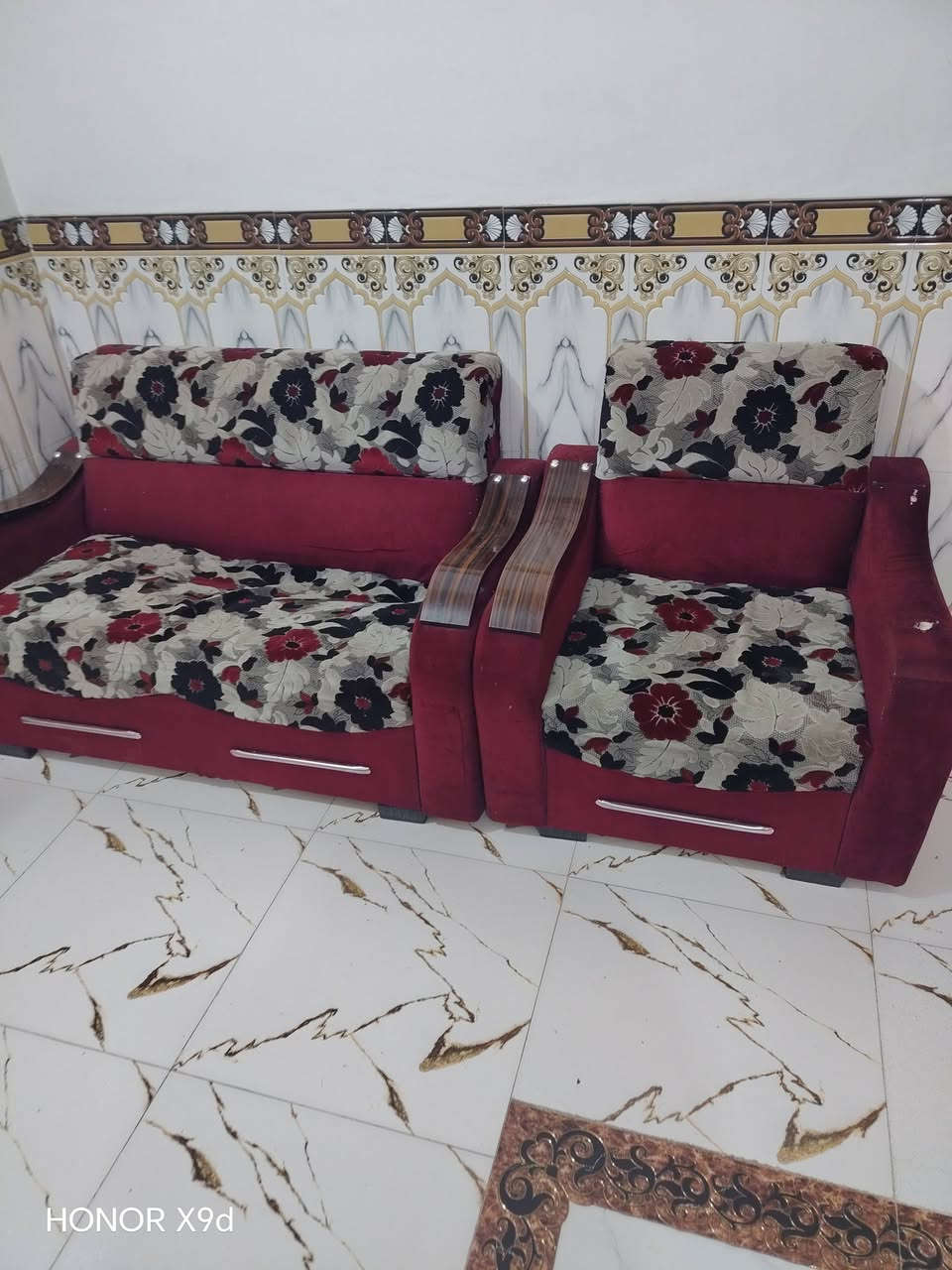 قنفات عدد 5 لبيع ***********
