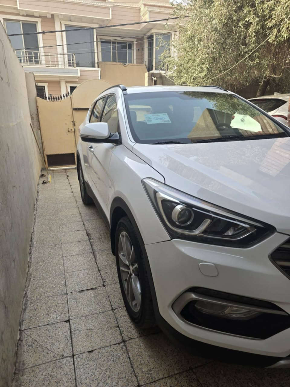 هيونداي سنتافي 2018
وارد خليجي
V6 3.3i
فول مواصفات ماعده سلايت
كير ومحرك وتبريد شرط
رقم اربيل
مكان كركوك
السياره بدون حادث كلين
بس بيها ربع السقف وبداية البونيد فوق الايتين صبغ للجماليه
السياره كلش نظيف
***********
السعر 215 ورقه
