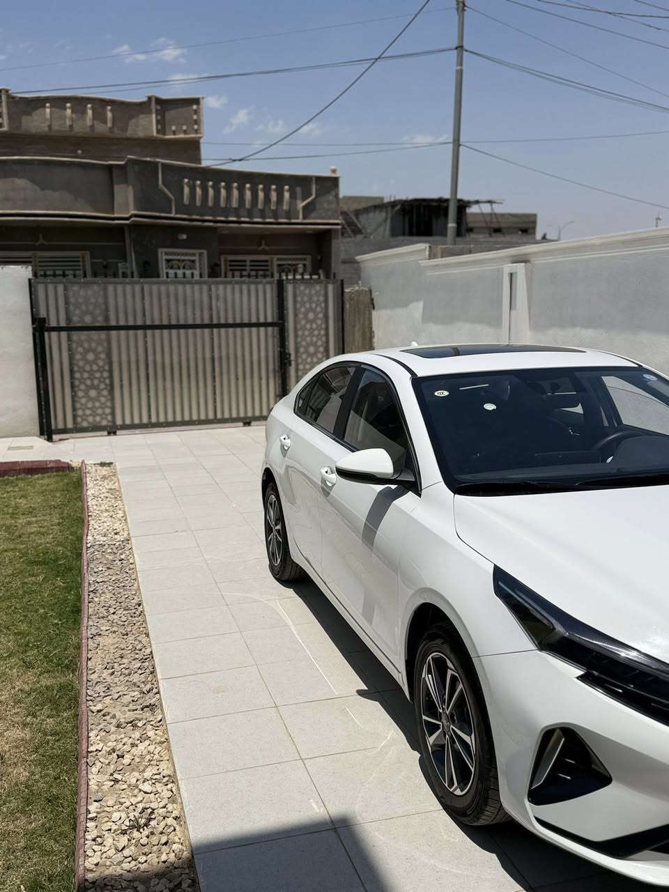 كيا K3  للبيع السعر 136 وبيها مجال موديل 2024
سونارها مرفق 
موصفات فول للخير 
بصمه شاشه فتحه
 تحكم جهتين أشار بلمرايه 
مري شفط هند بريك دكمه 
اوتو باقي المواصفات معروفه 
رقم اربيل 
***********
