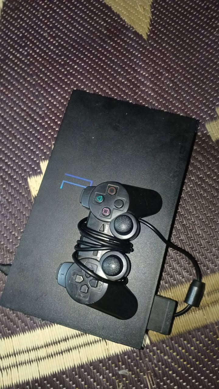 السلام عليكم سوني للبيع نضيف  السعر قفل 40 

***********
