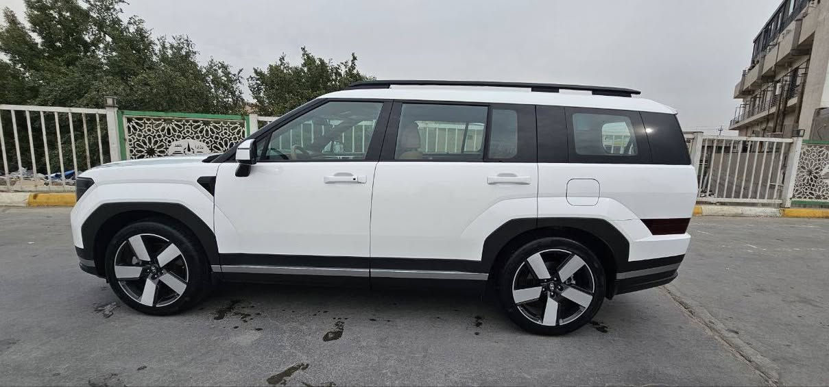 هونداي سنتافي 2024 ( خـليـجـي )
لون ابيض صدفي  محرك 2.5 تيربو
داخل لون جملي 
شاحن لاسلكي 
كامره خلفيه 
حساسات اماميه وخلفيه 
3وضعيات قياده
شفتات بل ستيرن
طي المقاعد خلفيه كهربائي 
شاشه  عدادات دجتل
شاشه اماميه كبيره 
لايت عدستين
ويل حجم 19
صندوق كهربائي 
المري. الاماميه AUTO
محرك كير شرط مامفتوح 
سيارة حيل نظيفة 
سيارة مابيـها دينار مصرف كامل من كل نواحي
ماشية 20الف
السعر 258 وبيها مجال 
مكانها بغداد الدورة 
رقمي ***********
