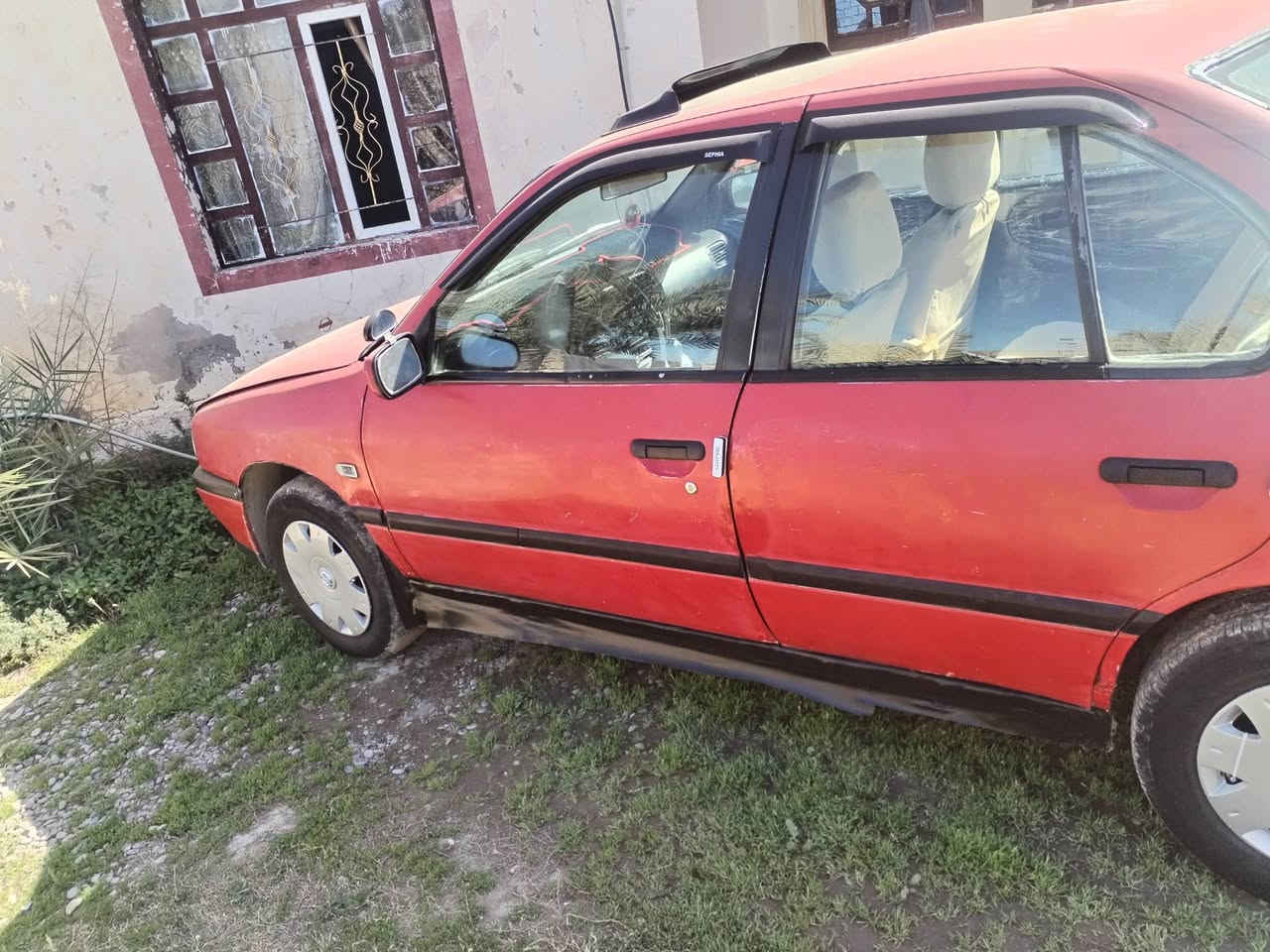 سلام عليكم ورحمة الله وبركاته من رخصت مسؤل الكروب سياره نيسان موديل ٩٤فول اوتوماتيك محرك وكير بشرط محرك قبق اسود المرغوب صدر خلفي أمامي شرط حساسات خلفيه اماميه تخم تايرات جدد بطاريه جديده قفل مركزي لايت زنون تدفئه نار وتبريد عاطل بدون صبغ ولاظربه رقم الانبار تريد تحويل تريد وكاله السعر ٣٥ وبيها مجال وترهم مراوس وحياكم رقم الهاتف ***********
