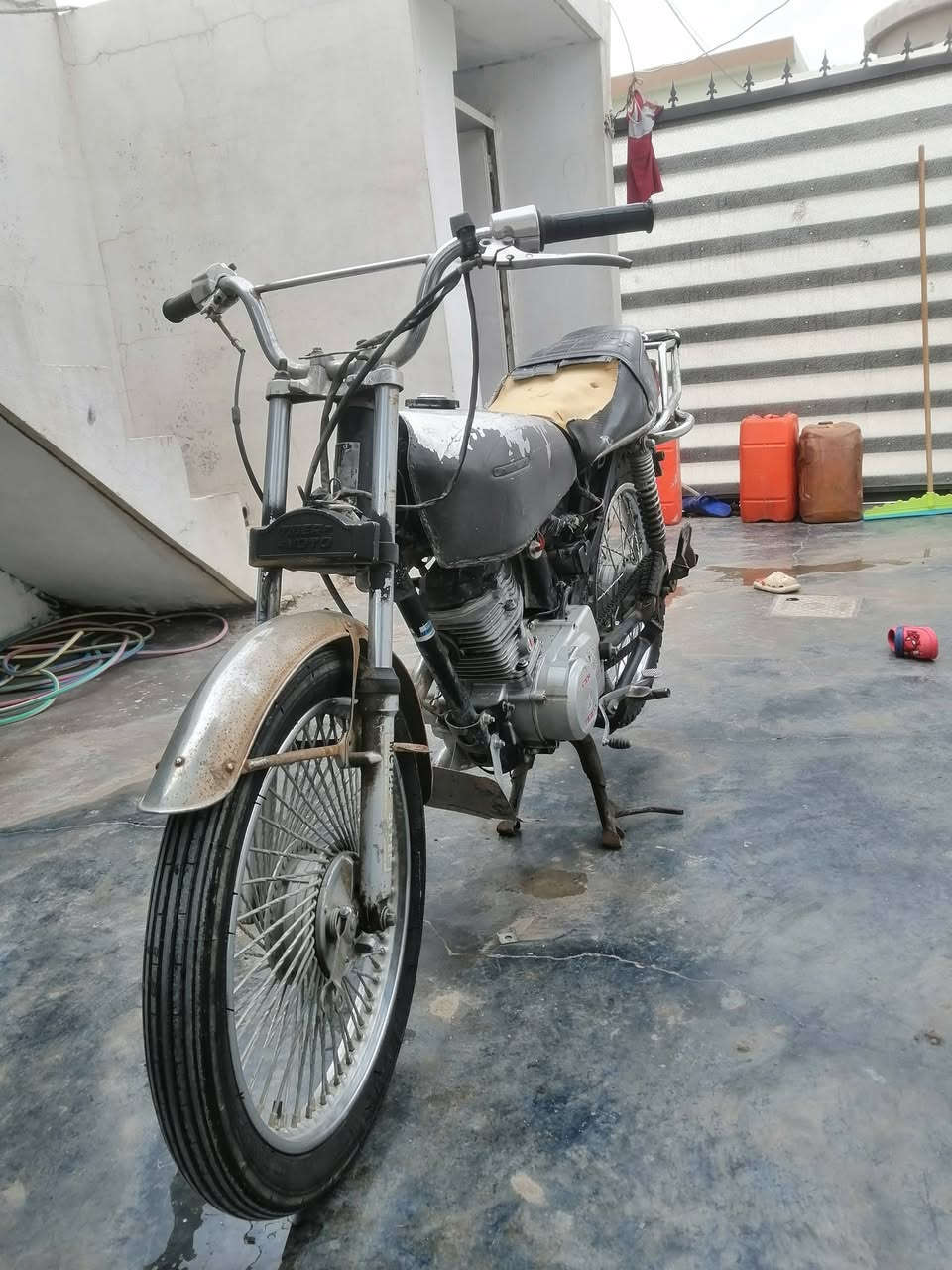 للبيع تايكر موديل ١٩ سعر ٢٢٥ بي مجال ***********
