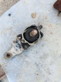 لقمه سفليه امامي • سيكويا 2001-2007 • بصرة