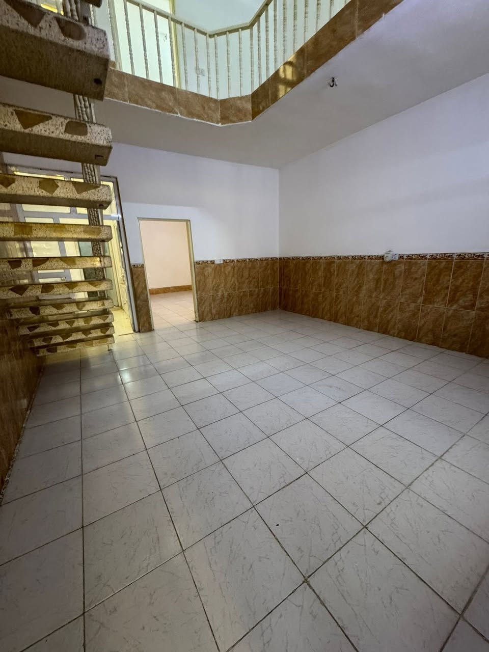 منزل للبيع في حي  #هفالان  ‏(مركز المدينة  اربيل) 
 خانوو بۆ فرۆشتن لەگەرەکی  #هەڤاڵان   
مساحة:- 100متر
  يتكون من :-
 مطبخ 
هول
 صحيات 
3 غرف نوم
البيت #طابو يسجل بأسم اي شخص يحمل الجنسية العراقية 
‏📍موقع البيت:-هفالان قريب عل سايدين منارة 
  —————————————
‏ للاستفسار 
كورك ***********📞
اسيا ***********📞
—————————————
📍موقع عقارات جميل:- اربيل هفالان خلف مطعم باب الحارة 
 https://maps.google.com/?q=36.194012,44.049461
—————————————
