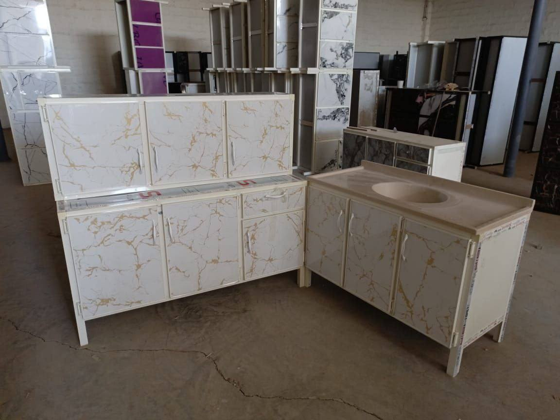 كاونتر 3 قطع ارضي وملحق قياس متر ونص 
..مع سنك متر و٢٠سم مرمر.
💥 (المنيوم صيني )💥 البصرة, العراق


**إذا كنت صاحب هذا الإعلان وتريد حذفه لأي سبب، رجاءا أرسل رسالة إلى الدعم الفني**