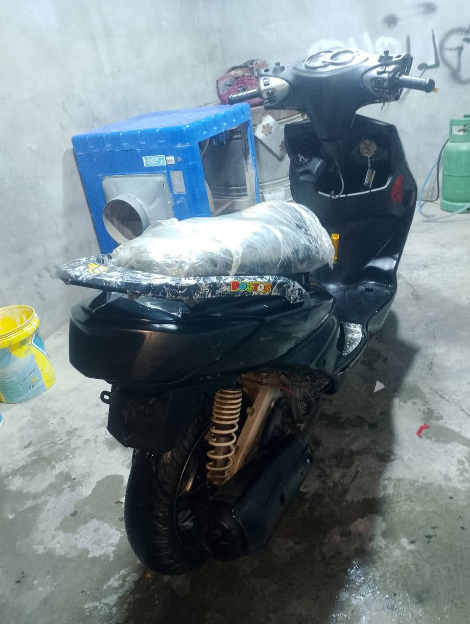 دراجه سكنز فحل كله شغال لايت زنون دبل شاير مكينه شلعه تخبل كابريته باتري جديد كفرات شخط مابي نقص بس جاملق الخلفي ستانه رياضي يداات بريك رياضي جاهزه
تخم تاير بل جيس مال شركه مكينه شرط السعر 700اوبيه مجال شي بصيط او مراوس اب ايراني الستفسار ***********
