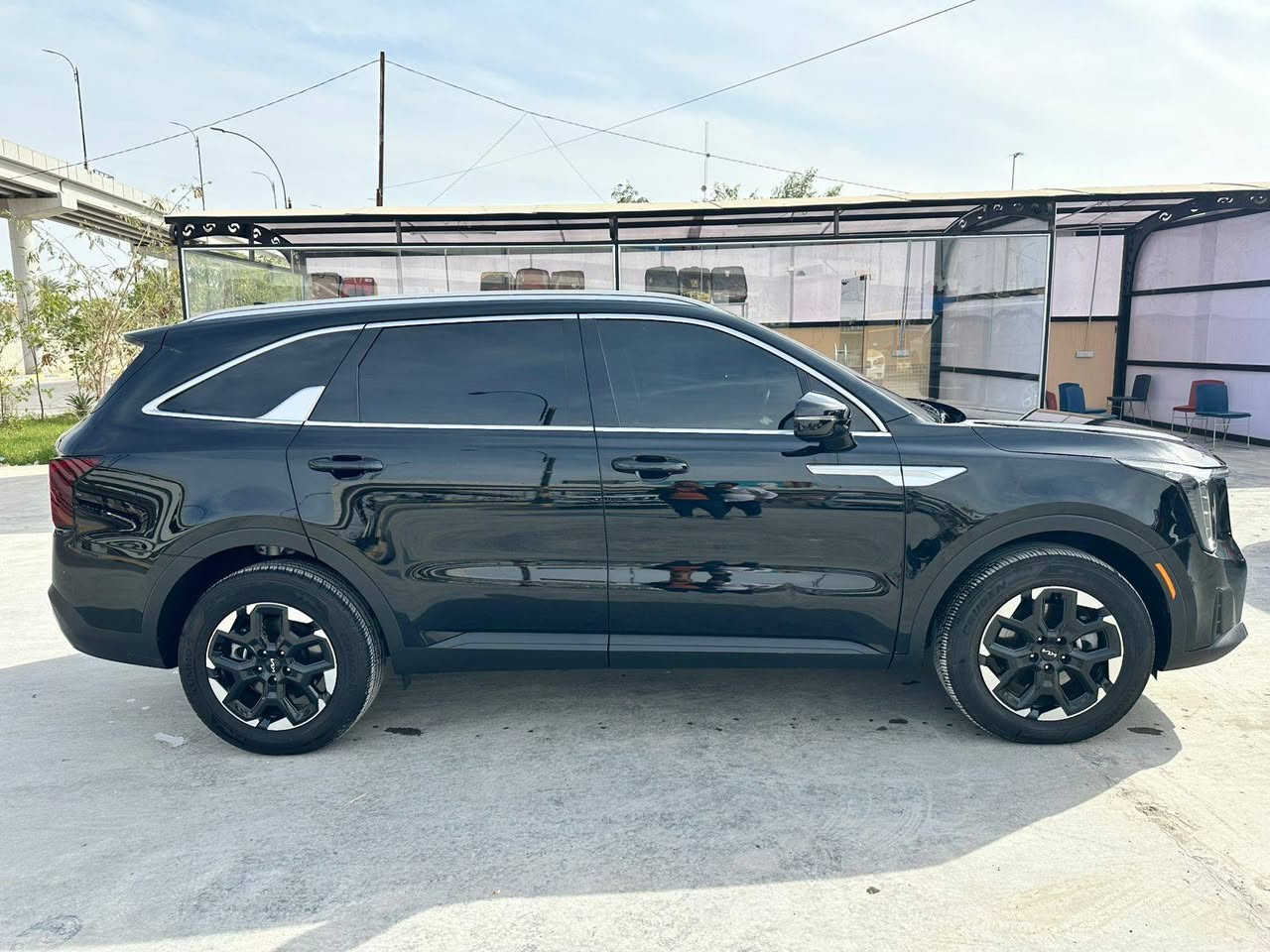 سورنتو 2025 وارد امريكي دخول جديد تترقم جميع المحافظات زيرو بوضع الشركه اللون اسود ملكي 7 راكب مكينه 2500cc الضرر بارد حافة البنيد والجاملغ بدون دواخل وتبديل وصبغ
مواصفات ،،،
كشنات جلد كهرباء تدفئه
بصمة ابواب وتشغيل
رادار امامي وخلفي وجانبي
تشغيل عن بعد
كاميرا دواره
حساس امامي خلفي
مودات قياده
لايتات لد وزنون ولد نهاري
اشاير مري ونقط عمياء
سايد بريك بصمه
شحن وايرلس ومنافذ شحن بالكشنات
تحديد مسار وقياده ذاتيه 
اوتو هولد وبعد مواصفات هوايه
السعر 260 وبيه مجال
بابل حله شارع 60
***********
