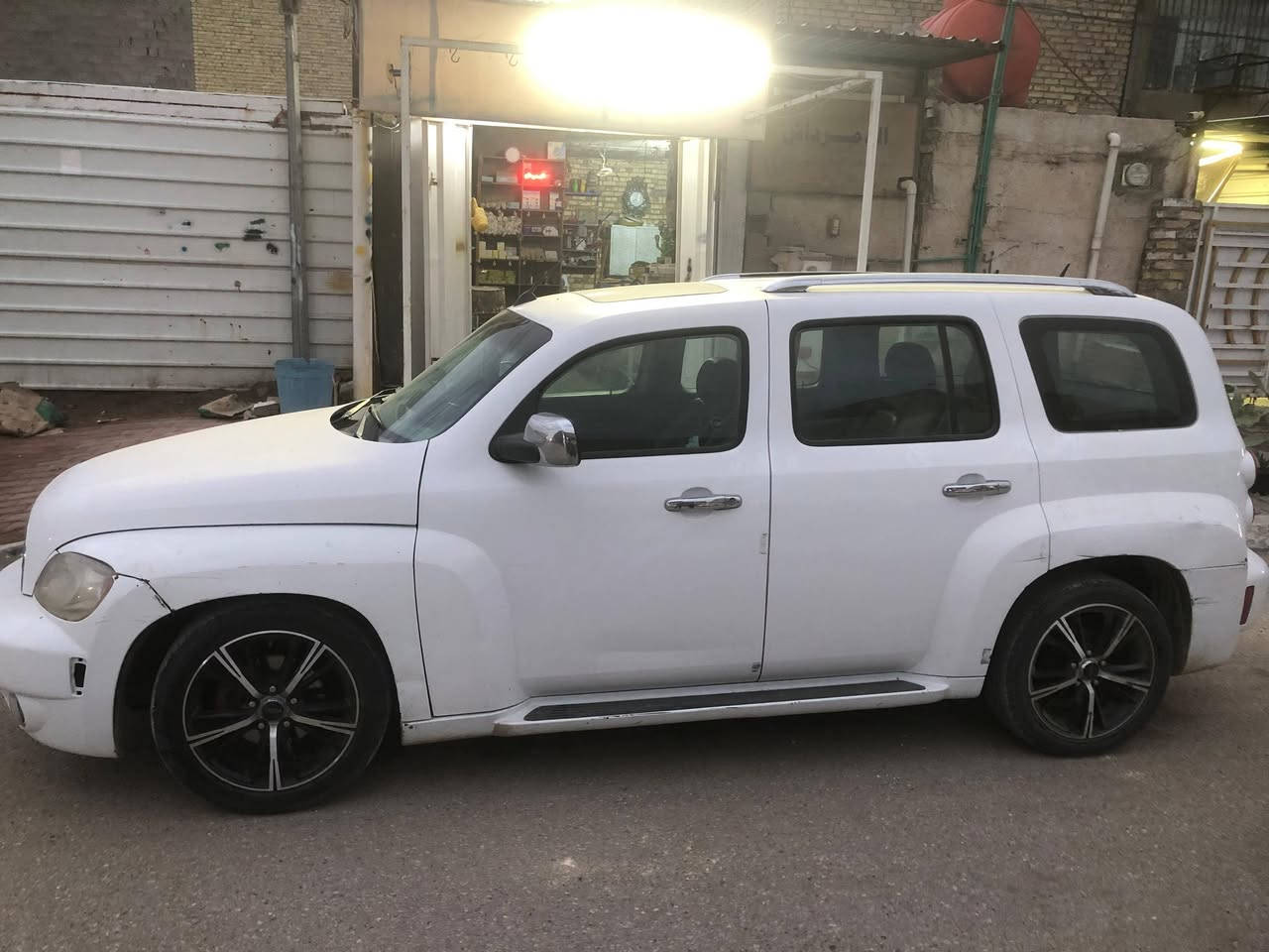 السلام عليكم سيارة دوج شوفر ليت موديل 11 سيارة كلش حلوة ونضيفة تحويل ثاني يوم سعر 75 مكاني بغداد الحسينية راشدية ***********
