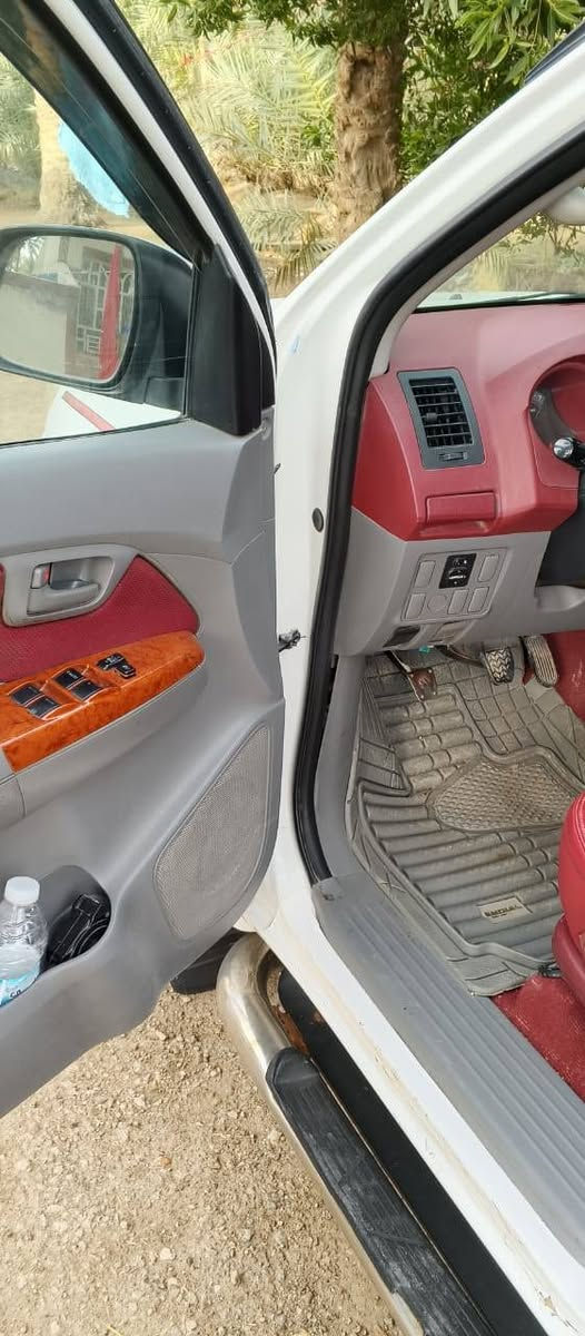 السلام عليكم سيارة البيع بيكم فورويل موديل 2011 
تخم تاير جديد حداديه .
160وبيها مجال ترهم مراوس.
مكانها النجف.السياره 

.

***********

.
‏‪0771 775 2338‬‏
