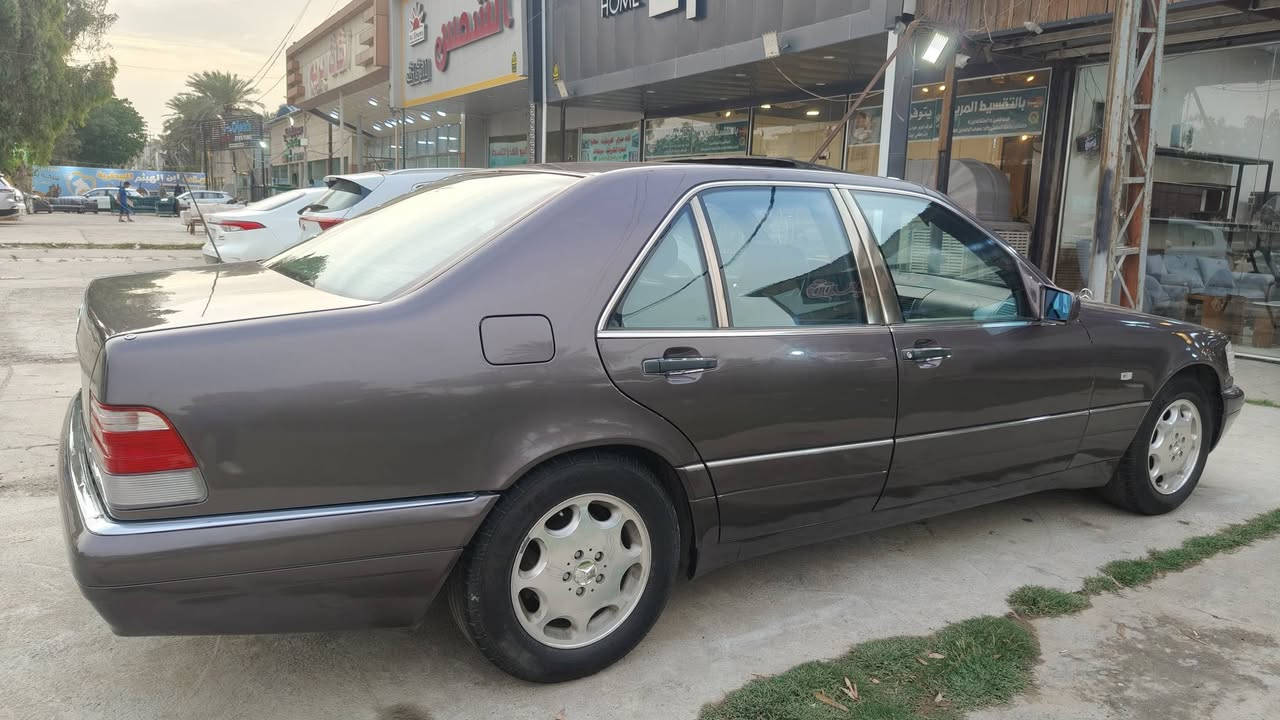 السلام عليكم
للبيع فقط وليس للمراوس 

مرسيدس شبح موديل 92 محدث بالكامل 98

سيارة جديدة وكاملة بدون أي نقص كير محرك صدر امامي وخلفي كله جديد تبريد ثلج تخم تاير جديد سياره جاهزة للاخير ومستعجل على البيع للي جاد بالشراء فقط الاتصال ***********
