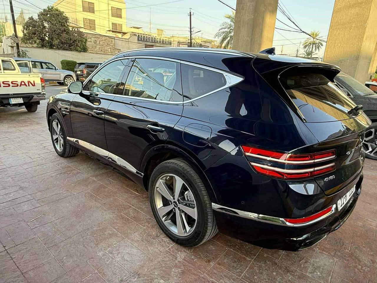 للبيع جينسس 2023 (Prestige)  ✅

سعرها ادخل ع رابط https://t.me/carssofiraq/16563

للبيع – أعلى مواصفات مع رقم مميز
 الموديل: 2023
 الفئة: برستيج (Prestige) - أعلى فئة بالشركة.
 عداد المسافة: 52,000 كم فقط.
 حالة البدي (الضرر): ضربة بالدعامية فقط (باقي السيارة مكفولة بالكامل).
✨ أبرز مواصفات فئة البرستيج (Prestige):
 شاشة وسطية عملاقة بحجم 14.5 بوصة، وشاشة عدادات ديجيتال 3D بحجم 12.3 بوصة.
 مقاعد جلد طبيعي فاخر (Nappa) مع خاصية المساج (Ergo Motion).
 تبريد وتدفئة للمقاعد (الأمامية والخلفية).
 نظام صوتي محيطي فاخر جداً.
 سقف بانوراما بالكامل.
 أبواب شفط (Soft Close).
 بروجكتر أمامي (HUD) لعرض المعلومات والسرعة على الجامة الأمامية.
 كاميرات 360 درجة مع نظام الرؤية المحيطية.
 أنظمة أمان كاملة: رادار أمامي، تحديد مسار، ونظام النقطة العمياء (تنعرض بالشاشة والعدادات).
 نظام الركن الذكي عن بعد (تحريك السيارة بالريموت).
 إضاءة داخلية محيطية (Ambient Lighting) وتخشيب داخلي فاخر.
 ستائر جانبية وخلفية.
🔢 الرقم: رقم مميز جداً (البيع يشمل السيارة مع الرقم).
💰 السعر:
 السعر نهائي ويشمل السيارة والرقم المميز.
📞 للتواصل والاستفسار ***********
.
.

🚗اعرض سيارتك ع اقوى قناة تلكرام و واتساب و صفحتي فيسبوك للبيع و شراء سيارات ادخل ع رابط 👈 https://t.me/carssofiraq
