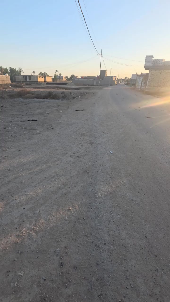 ياالله قطعه للبيع المساحه 200م العنوان طويريج الحولي خلف بيت مدير الناحيه سند 25 بيع مستعجل السعر 16 مع المجال البسيط باقي التفاصيل داخل الفديو للاستفسار ***********
