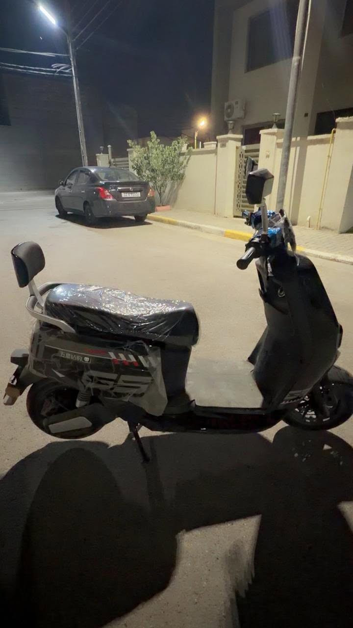 السلام عليكم
دراجه شحن رياظيه من شركه TAGO GSبعدهه بجيسهه تمشي من٥٥ الى٦٠ كيلو

السعر مليون وبيهه مجال للاستفسار على الرقم ***********
