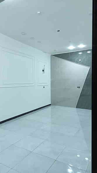 السلام عليكم خلفه سيراميك باانواعه او ارضي باانواعه متفرغ حاليه شغل درجه اولئ مثل مااشاهد رقم المبايل بي واتساب ***********
