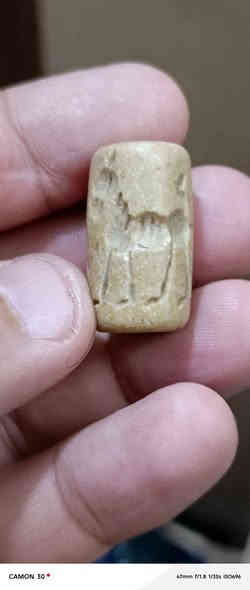 السلام عليكم خمسه احجار للبيع سعر القطعه ٢٥واذا شلع 100 بصرة *********** البصرة
