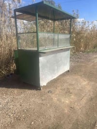 عربة بيع • ٢م×١م • استعمال شهرين