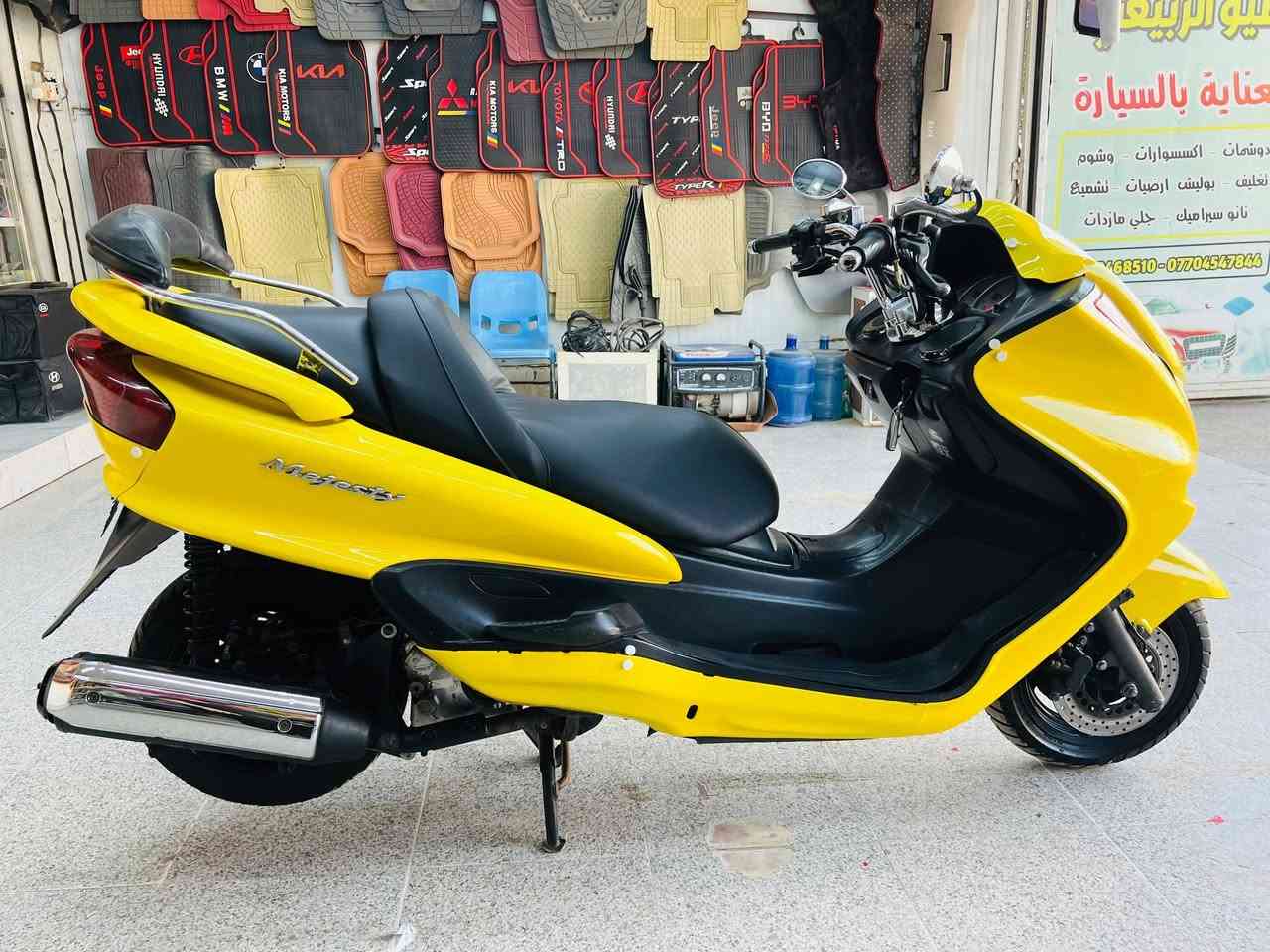 السلام عليكم دراجة ماجستة ياباني دبل رون جديدة مكفولة كلشي شغال مكينة خير من الله منضومة زنون 
مكاني ديالى الخالص السعر مليون ***********
