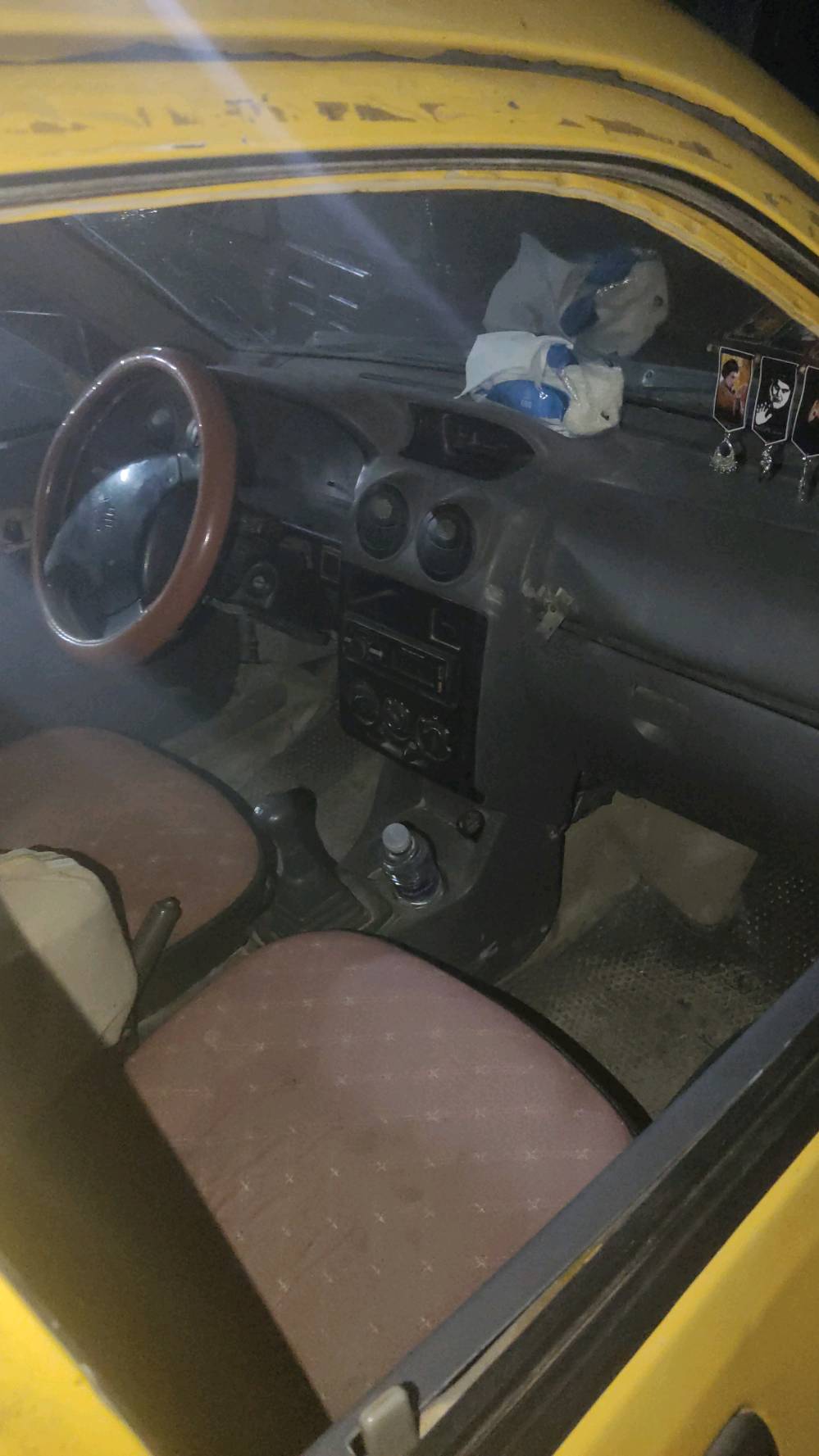 ال رقم ماله موجود وبل صور مضلومه السياره بيه طخات بصيطه وصربه بل چاملغ