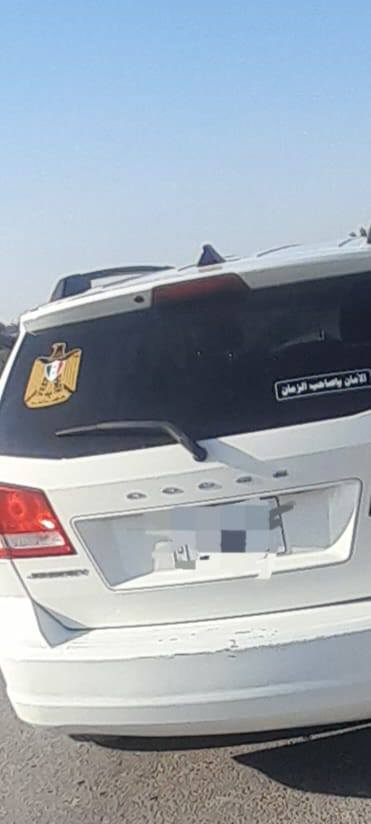 السلام عليكم دوج جورني موديل 2013 وارد امريكي محرك 4 سلندر 7 راكم الون ابيض رقم انكليزي سنويه تنتهي ب 2030  باتري جديد تخم تأثير جديد السعر 115$
اتصل ***********
