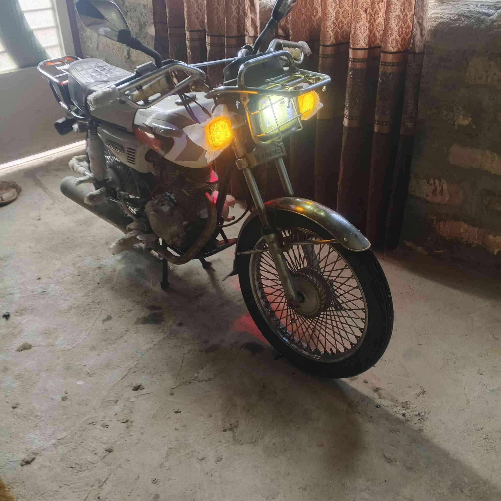 موديل 2020 السعر ب 450 وبيمجال


**إذا كنت صاحب هذا الإعلان وتريد حذفه لأي سبب، رجاءا أرسل رسالة إلى الدعم الفني**